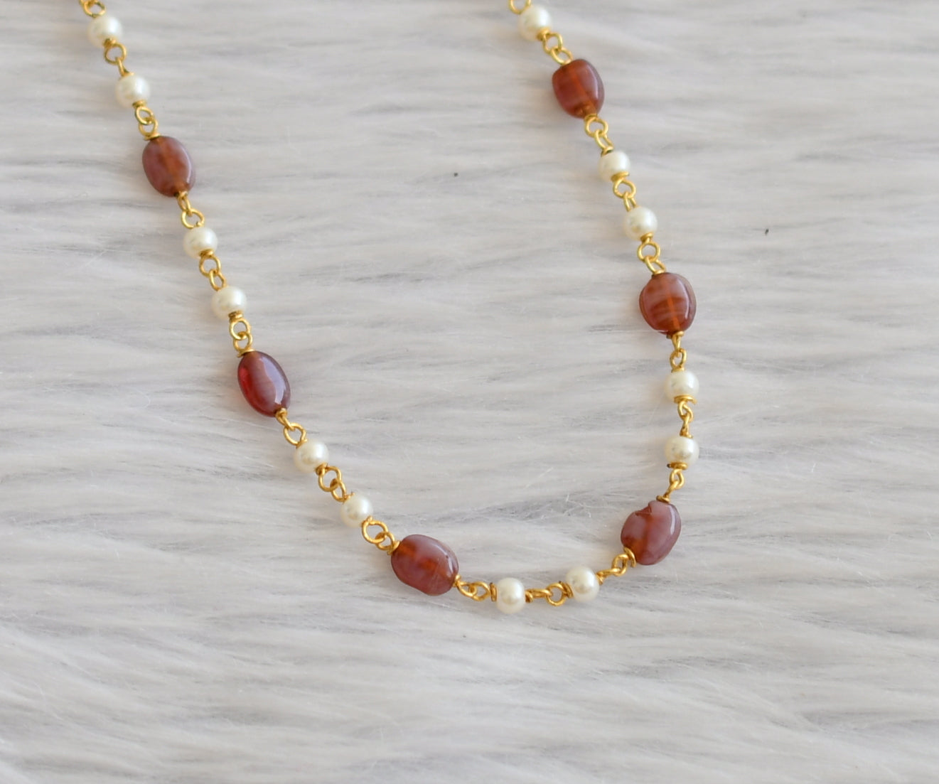 Gold tone 18 inches brown-pearl chain dj-45565