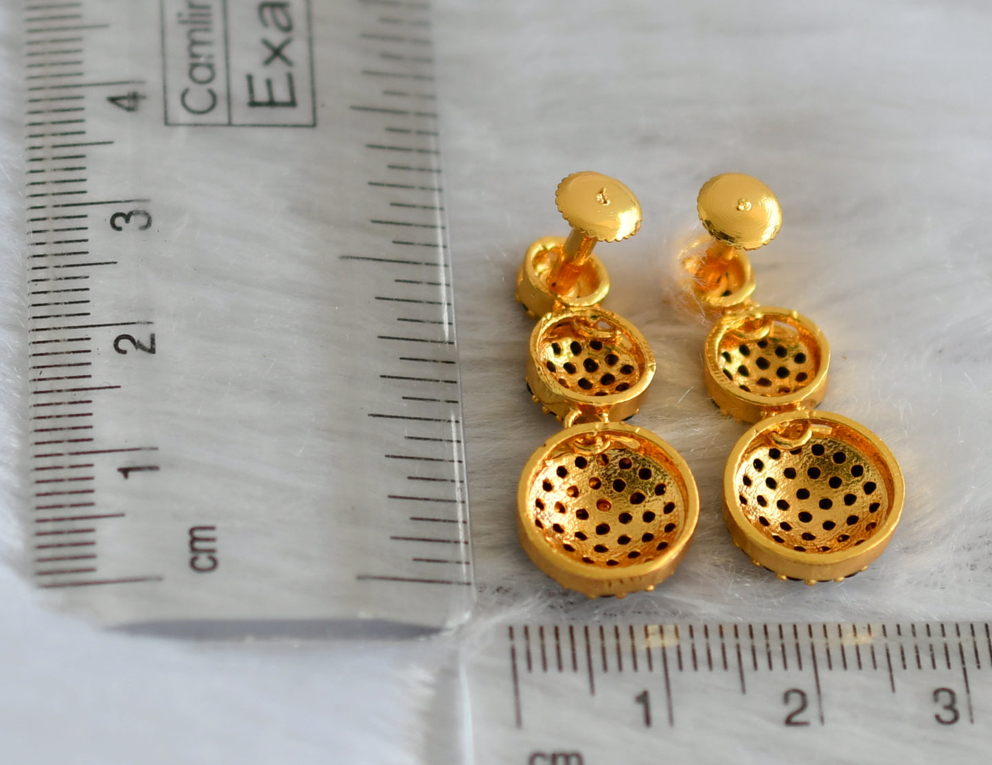 Gold tone black stone round earrings dj-47265