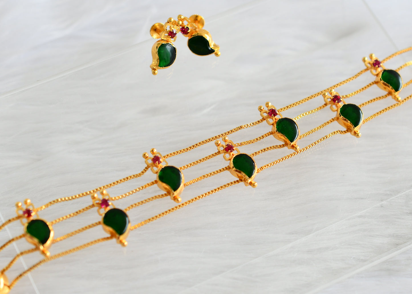 Gold tone kerala style pink-green mango choker necklace set dj-43858