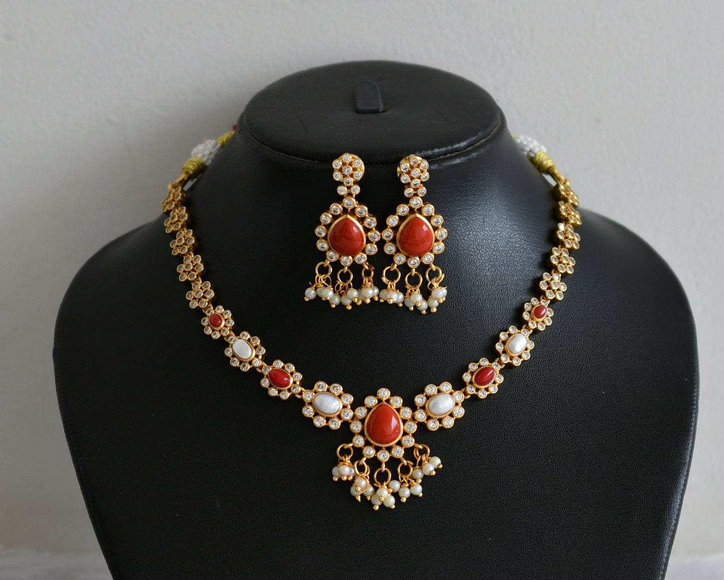 Matte finish cz pearl-coral pearl cluster flower necklace set dj-49081