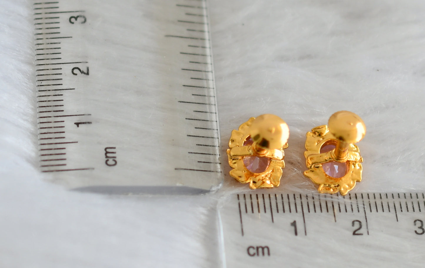 Gold tone baby pink round earrings dj-47290