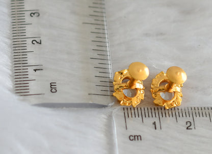 Gold tone white round stone earrings dj-47291