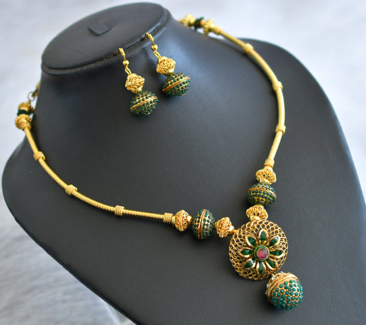 Antique gold tone Green Round Pendant Necklace Set-dj09170