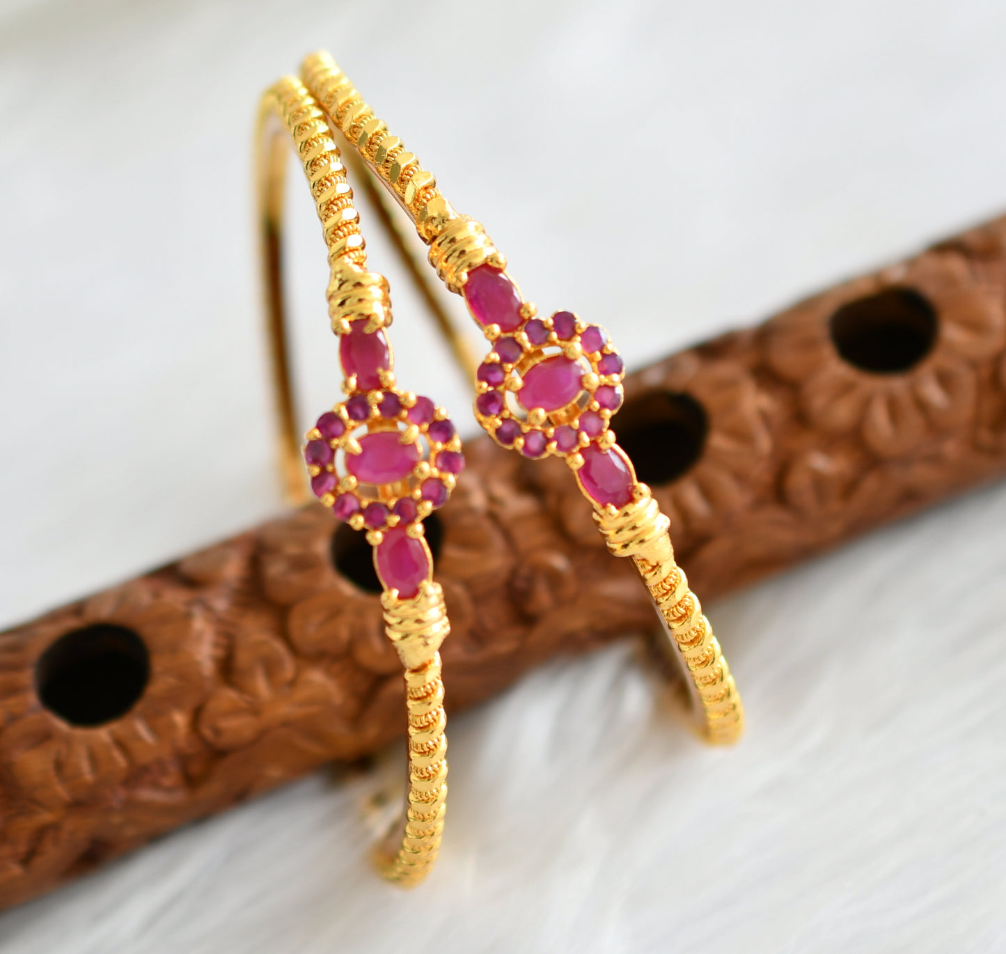 Gold tone pink flower bangles (2.10) dj-31281