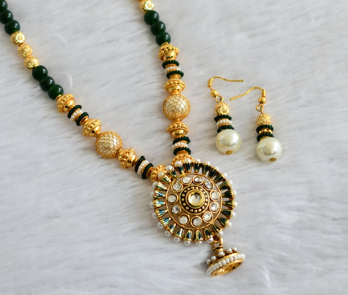 Antique gold tone Green Round Jhumkka Pendant Necklace Set-dj09171