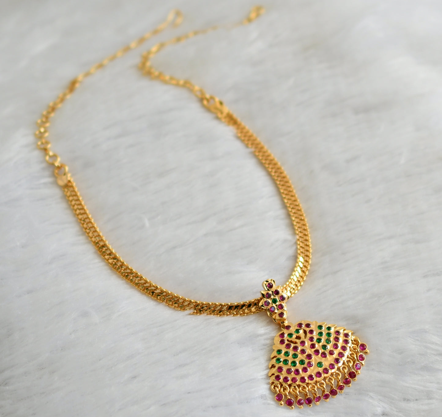 Gold tone ad pink-green South Indian style swan attigai/necklace dj-47312