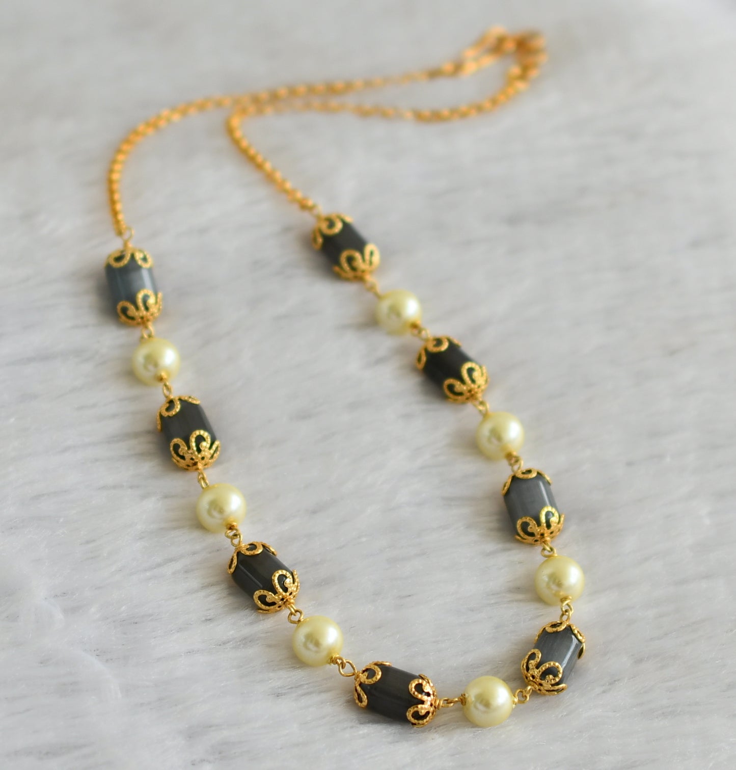 Gold tone black-pearl beaded mala/necklace dj-47344