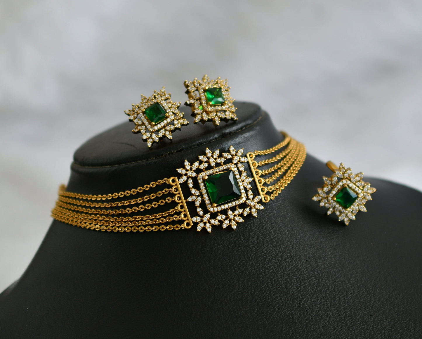 Matte finish green-white block stone choker combo set dj-47359