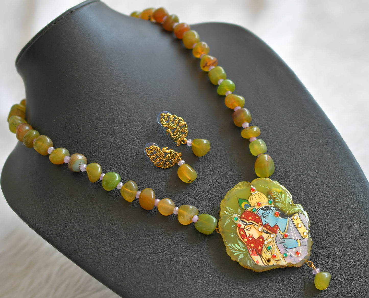 Hand painted radha-krishna sliced agate pendant with green-purple onyx beaded necklace set dj-45662