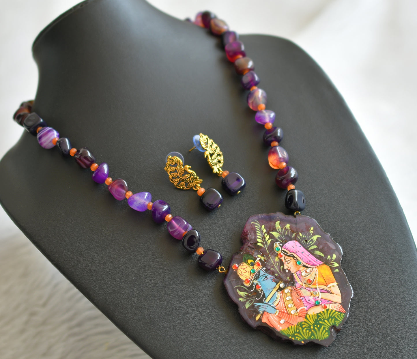 Hand painted radha-krishna sliced agate pendant with purple-orange onyx beaded necklace set dj-45658