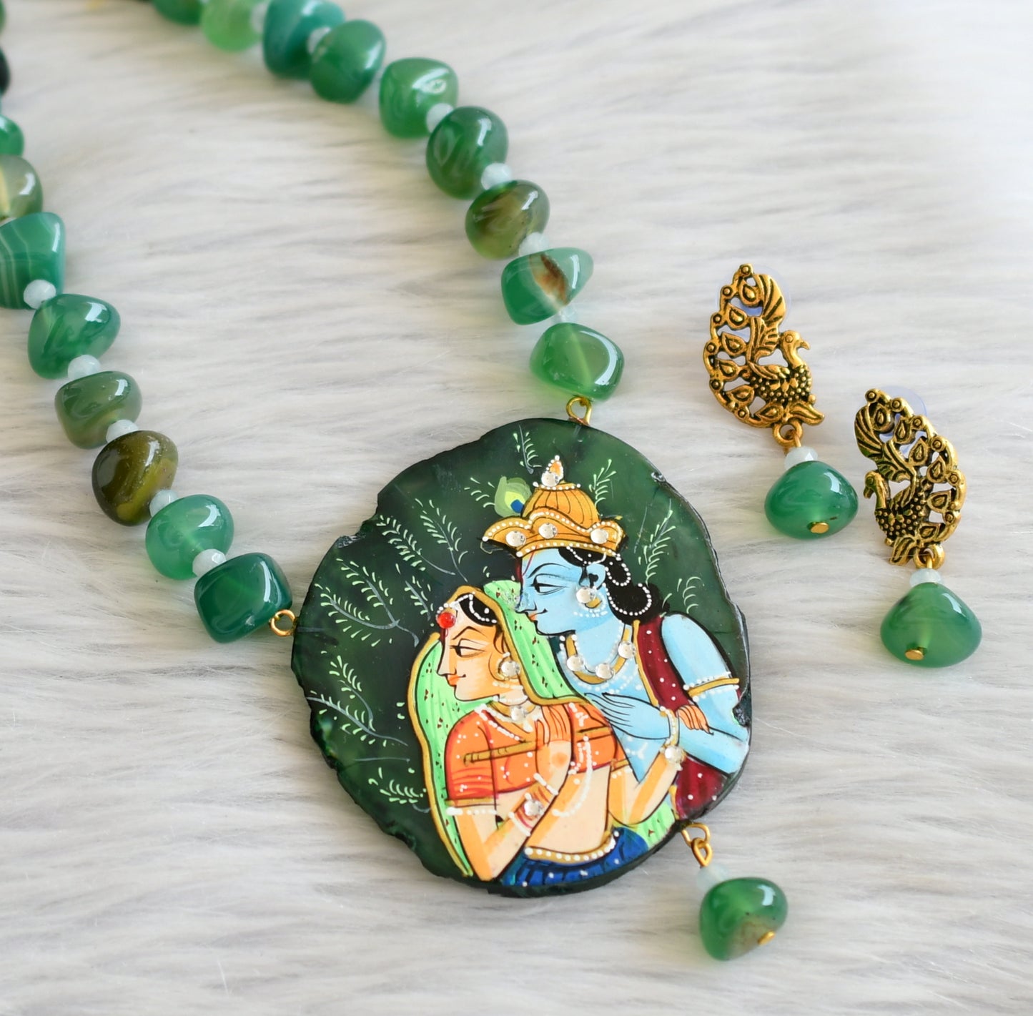 Hand painted radha-krishna sliced agate pendant with green onyx beaded necklace set dj-45668