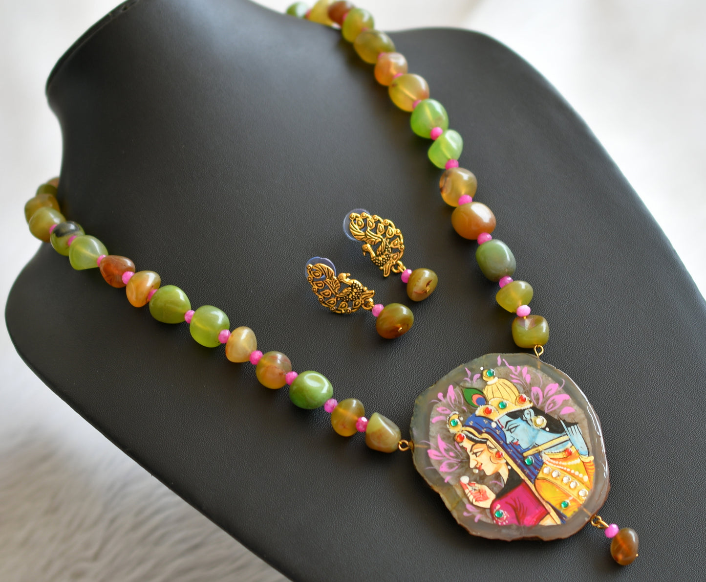 Hand panted radha-krishna sliced agate pendant with green-pink onyx beaded necklace set dj-45669