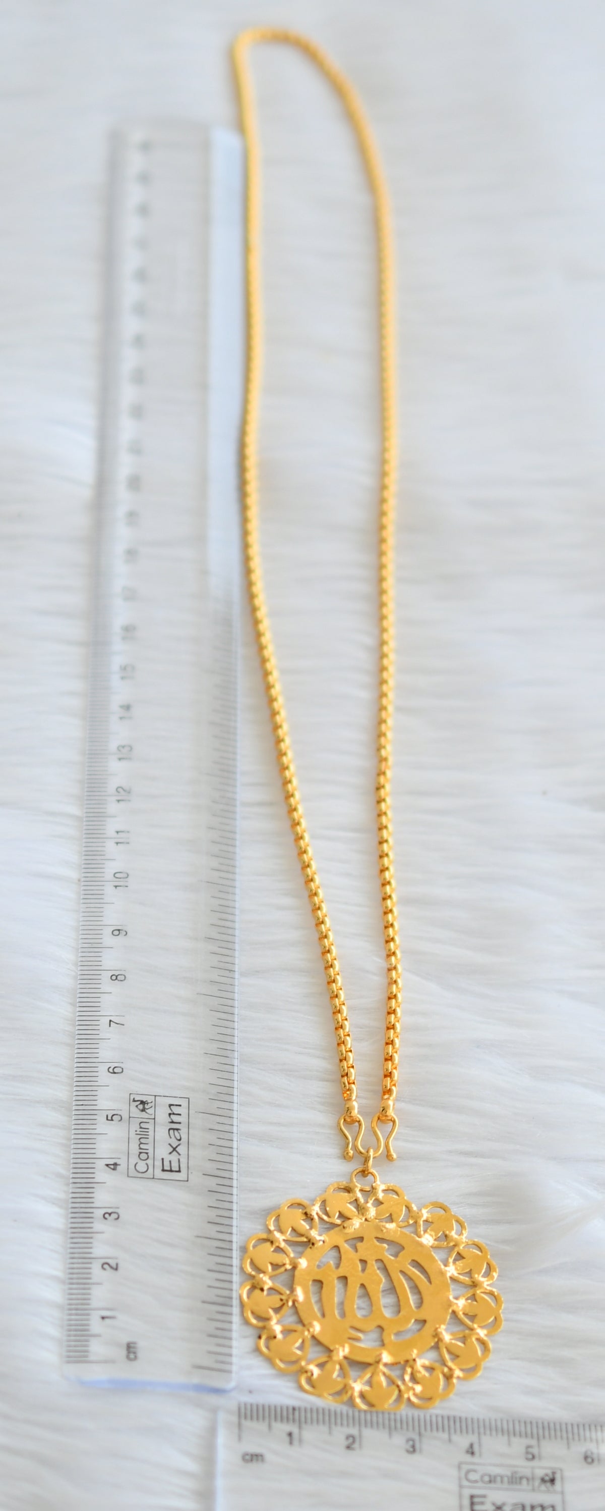 Gold tone 24 inches chain with round heart pendant dj-43980