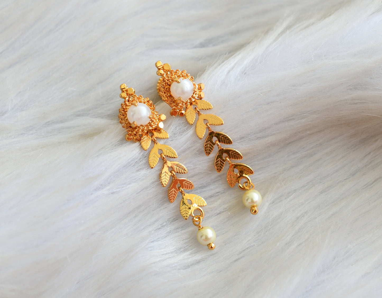 Gold tone pearl leaf earrings dj-42675