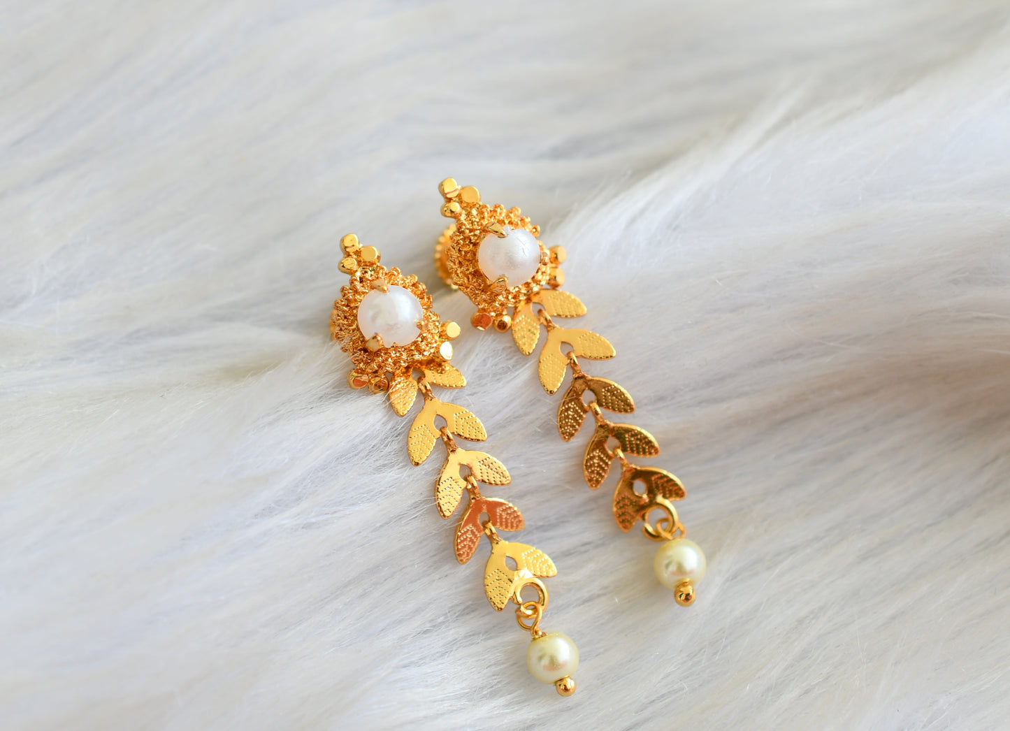 Gold tone pearl leaf earrings dj-42675