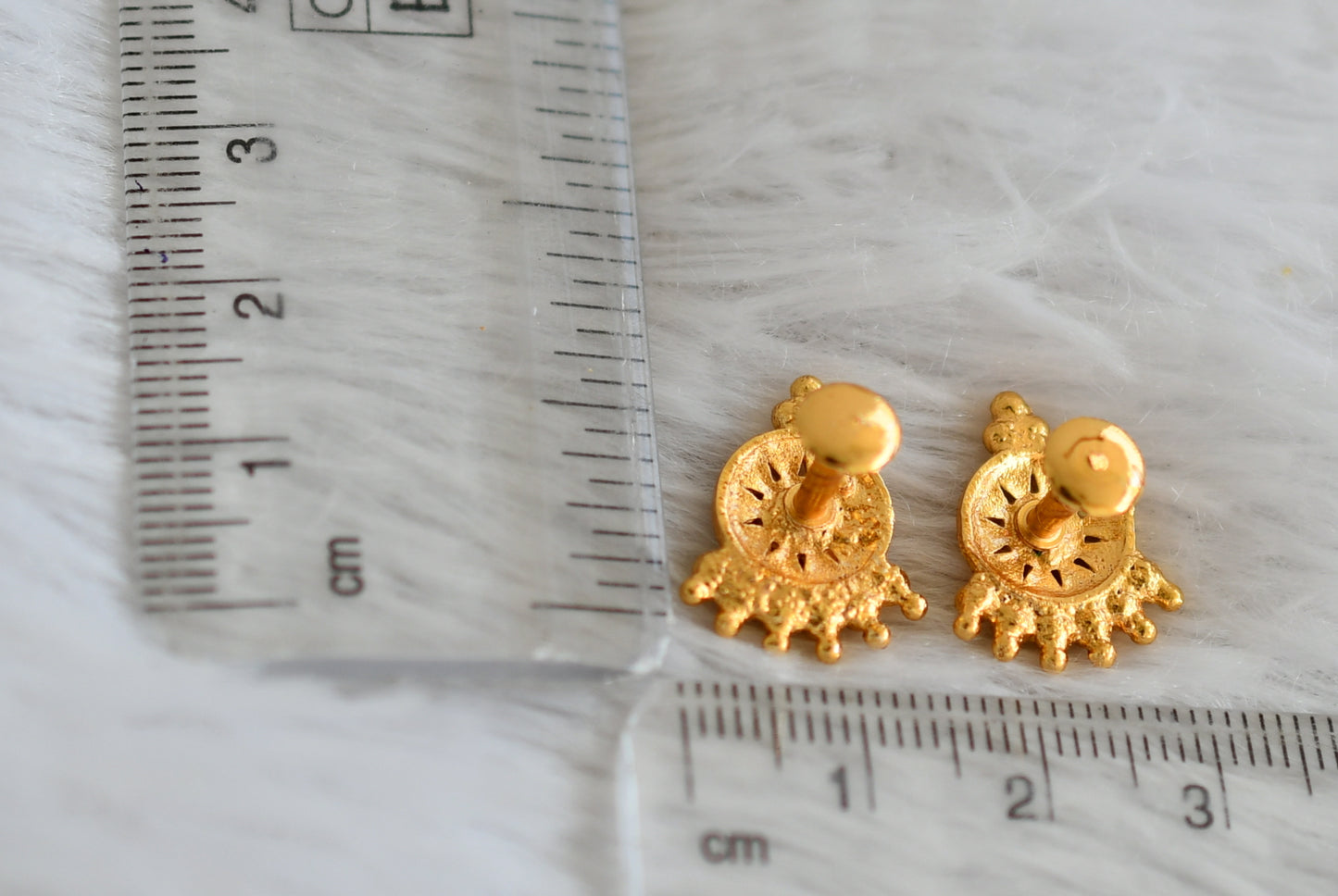 Gold look alike pink stone screw back earrings dj-49221