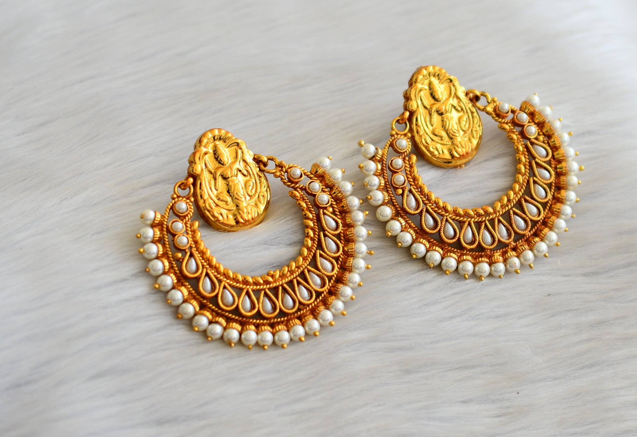 SUVI'S Deepika'S Ramleela Earrings for Women : Amazon.in: Fashion