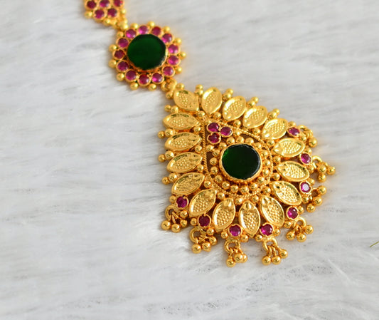 Gold tone kerala style ad pink-green tikka dj-47434