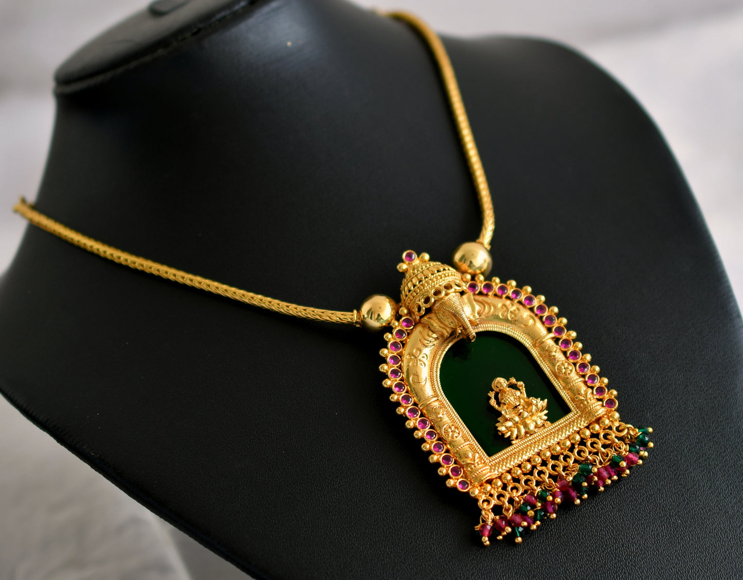 Gold tone kerala style ad pink-green beaded lakshmi ganesha kodi necklace dj-47438