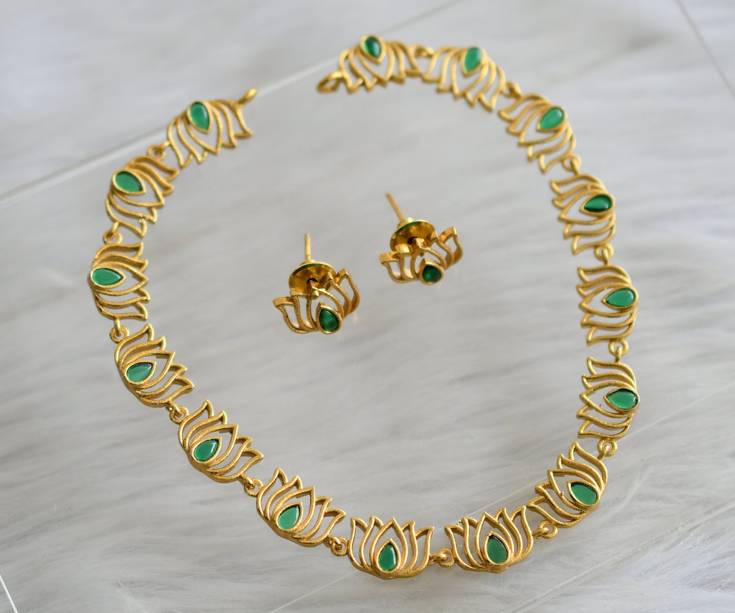 Matte finish green lotus necklace set dj-44036