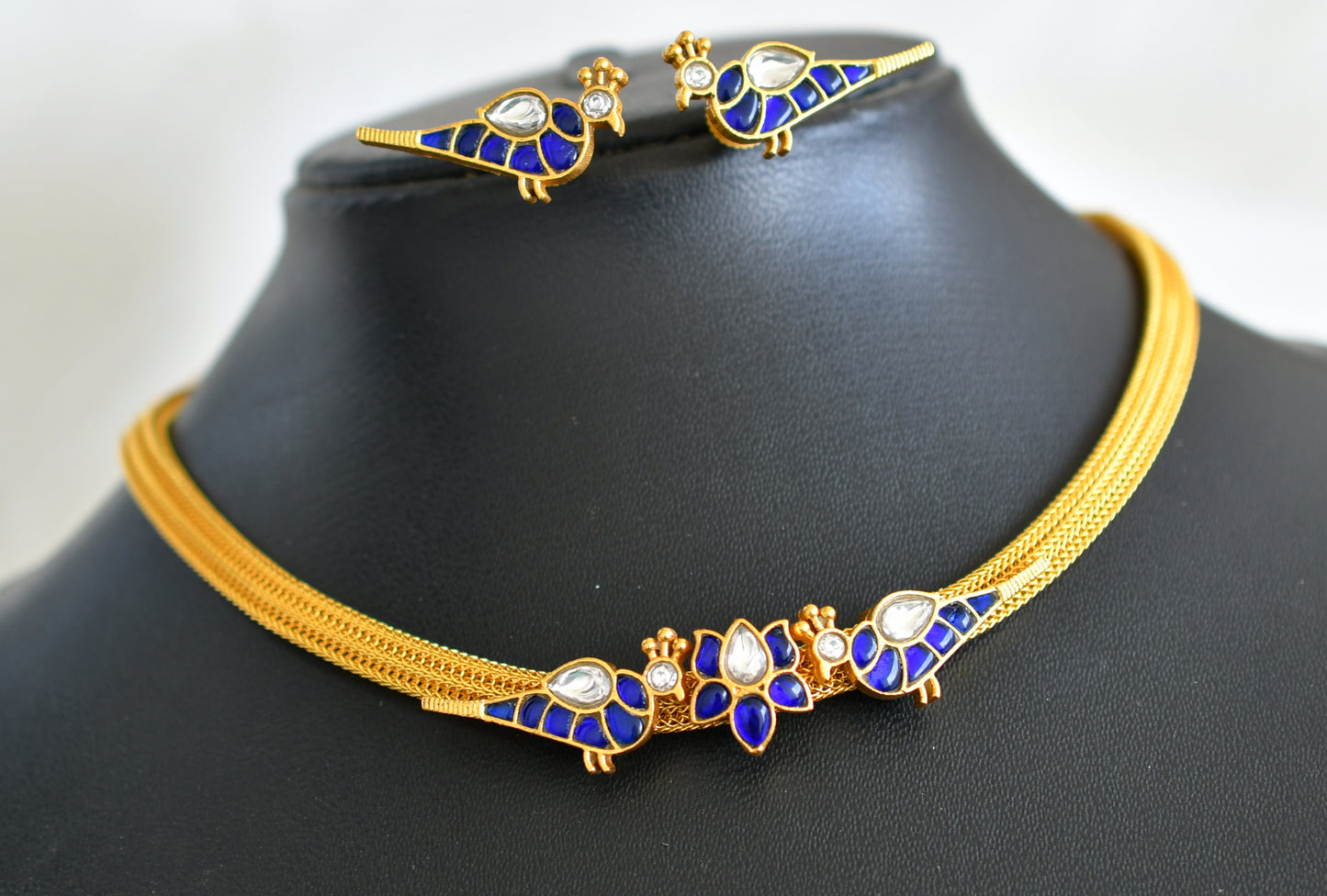 Gold tone blue-white lotus bird kundan jadau necklace set dj44041