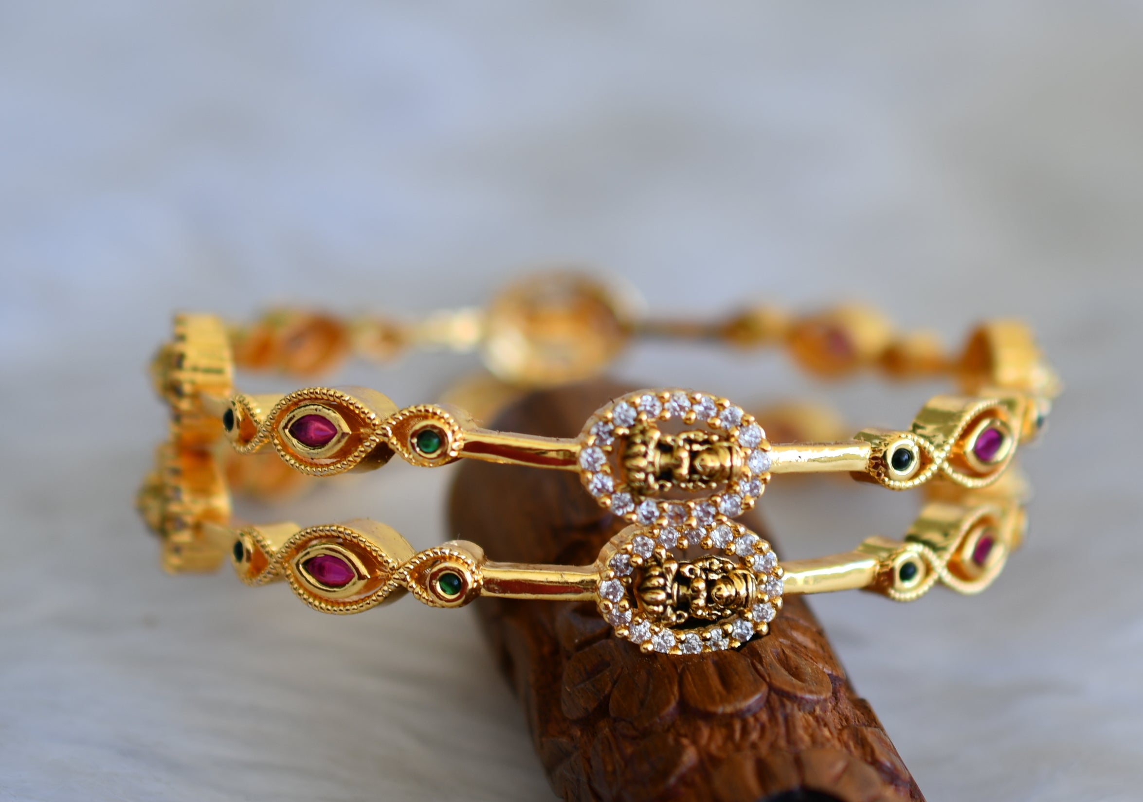 Antique lakshmi store bangles