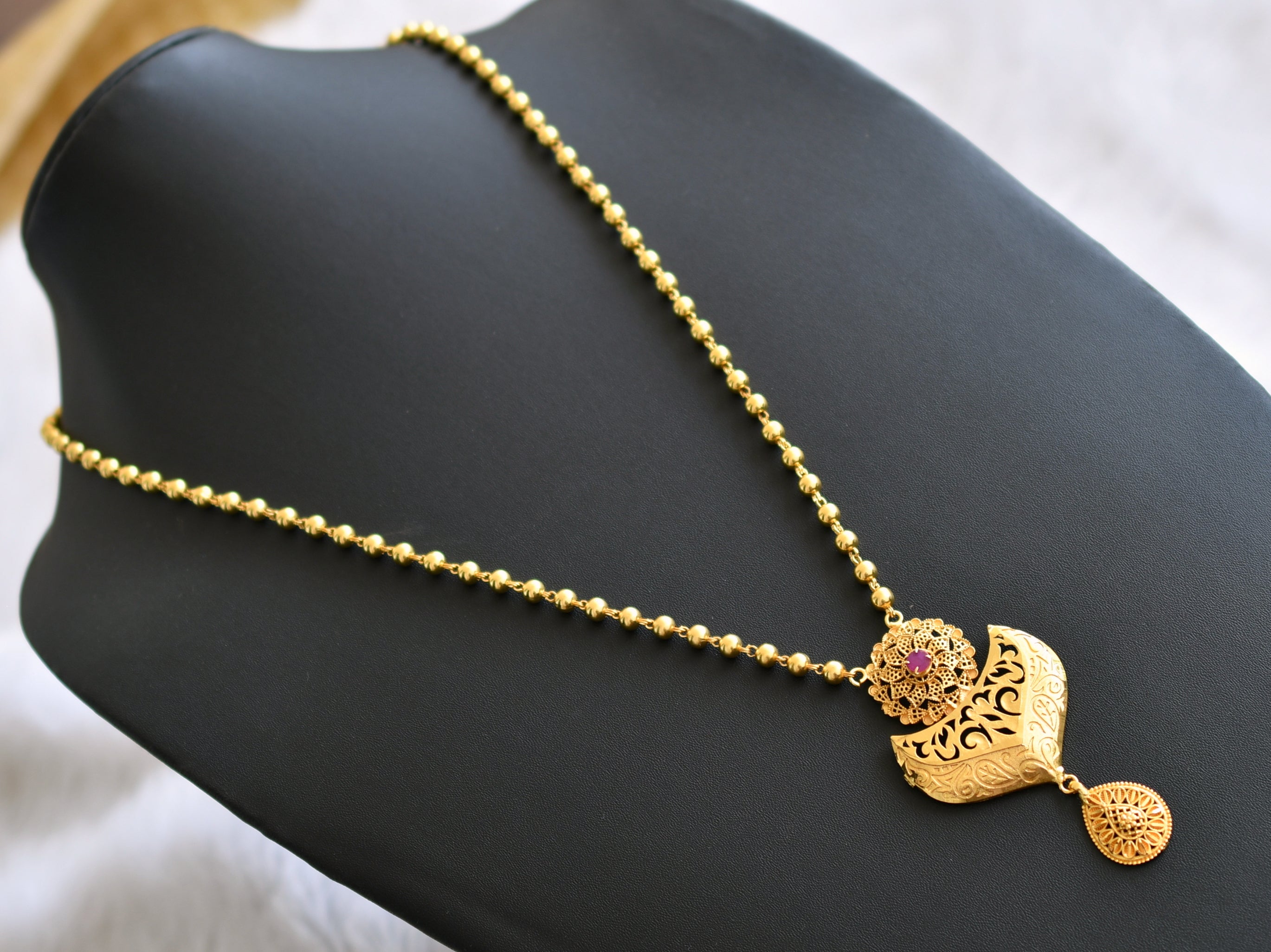 Matte gold tone kerala style ruby stone ball chain haar dj-45841 ...