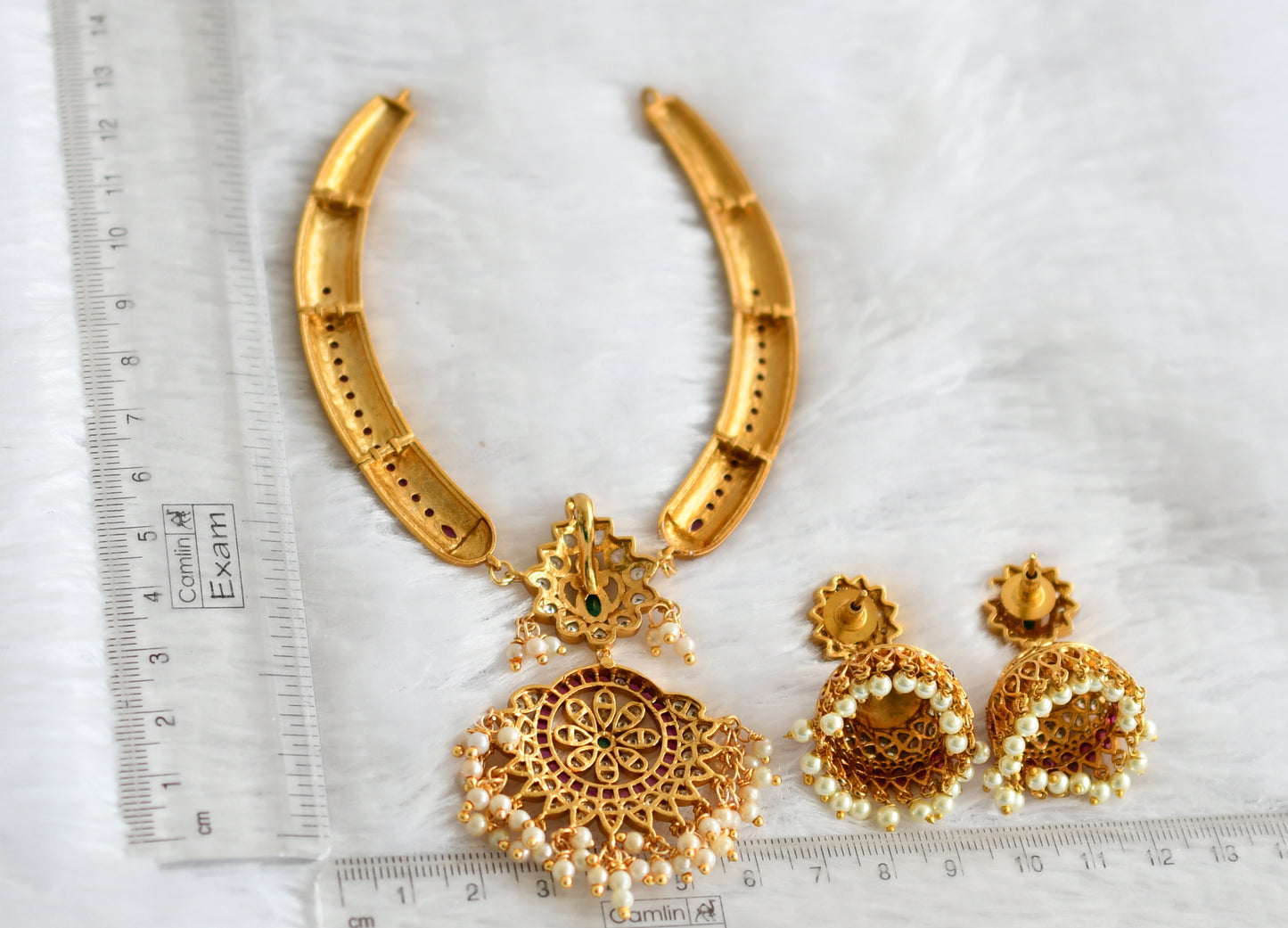 Matte finish kemp-green pearl hasli kante necklace set dj-33786