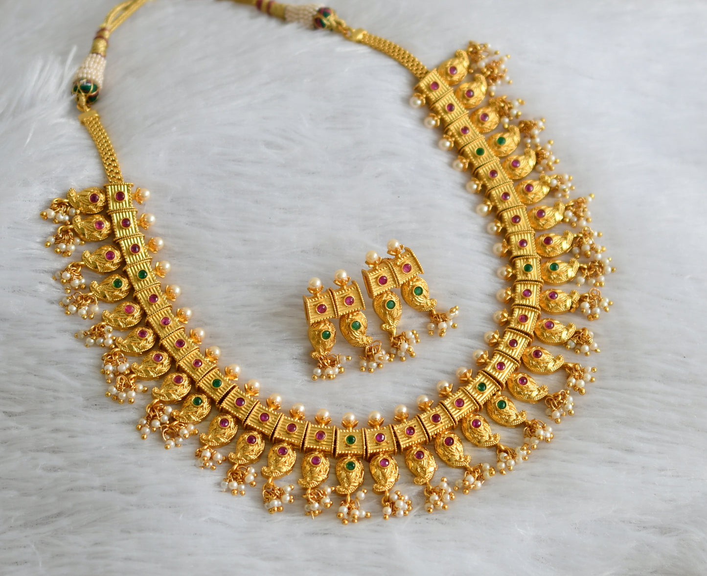 Gold tone ruby-green-pearl cluster mango necklace set dj-47538