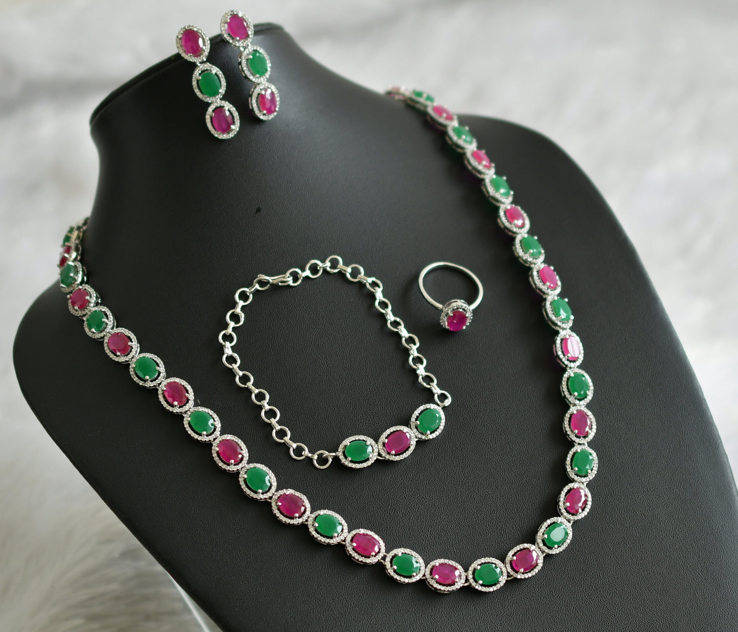 Silver tone cz ruby-green-white round combo haar set dj-47556