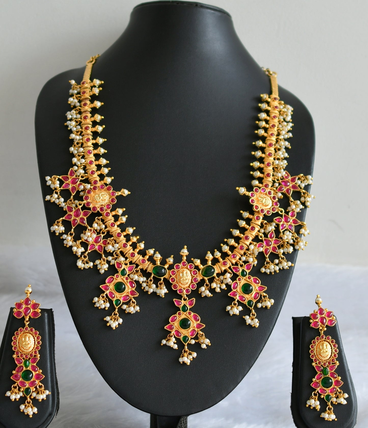 Gold replica real kemp-green-pearl gutta pusalu lakshmi necklace set dj-47552