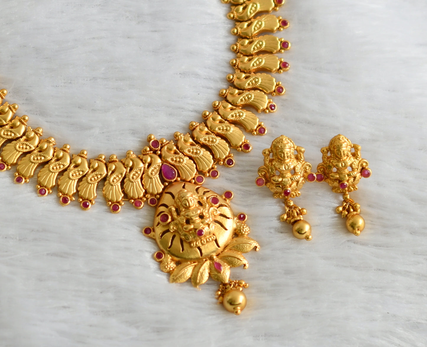 Gold tone ruby stone lakshmi peacock necklace set dj-47541