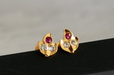 Gold tone pink-white stone small leaf kid's or side earrings dj-49392