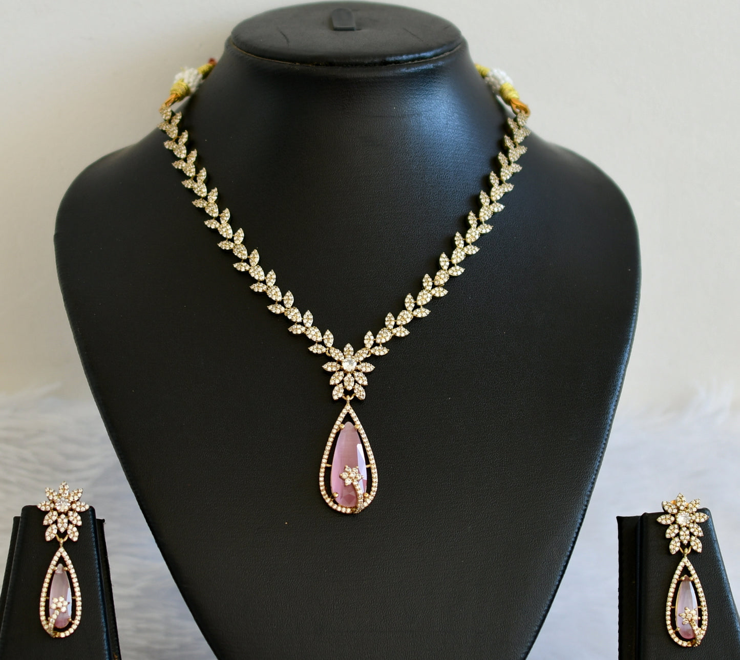 Antique cz-baby pink thilak stone leaf necklace set dj-49426