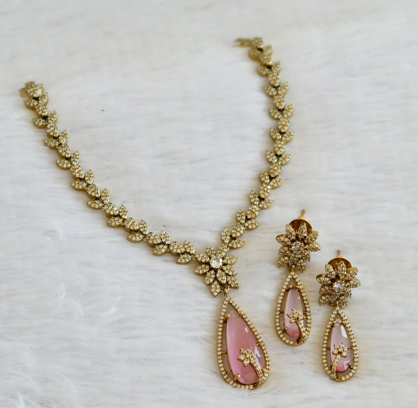 Antique cz-baby pink thilak stone leaf necklace set dj-49426