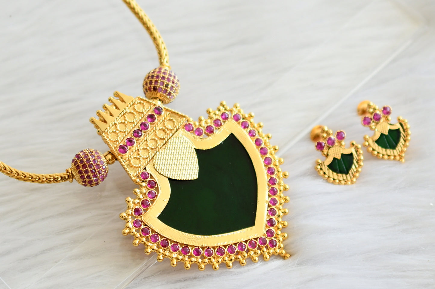 Gold tone pink-green palakka Kodi Necklace set dj-35568