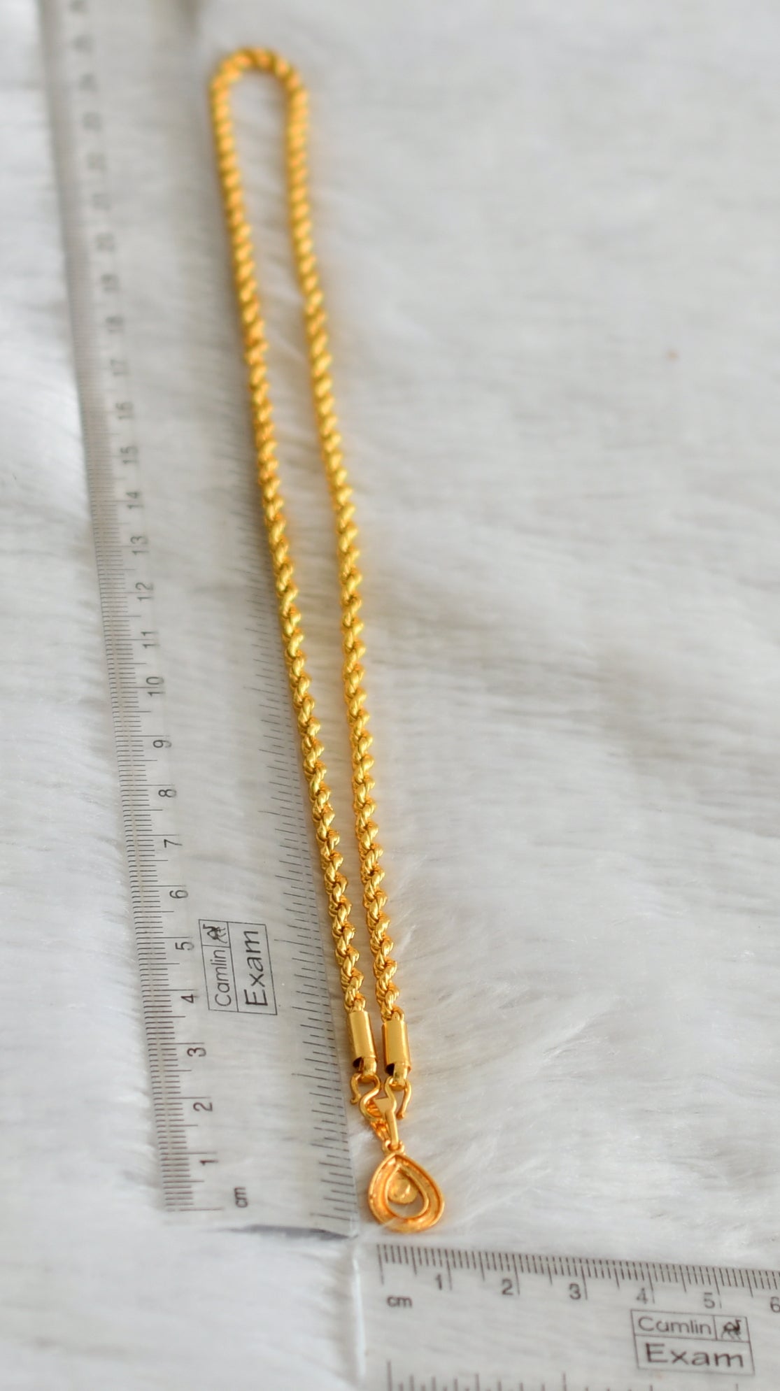 Gold tone 18 inches rope chain with thilak pendant dj-47603