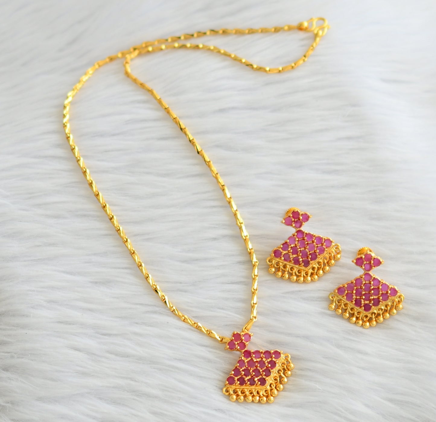 Gold tone kerala style 18 inches chain with ruby pathakkam pendant set dj-44924