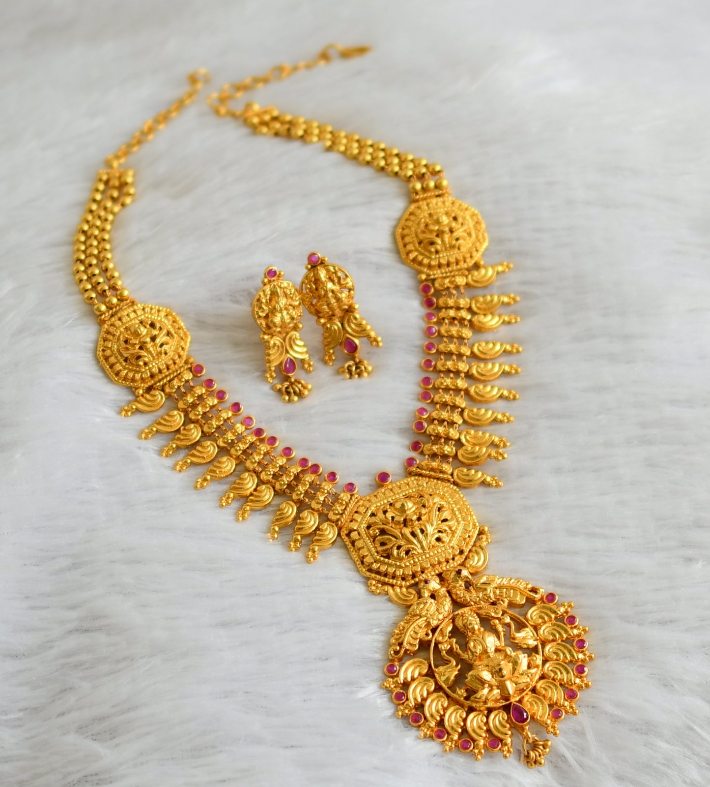 Gold tone ruby stone lakshmi peacock necklace set dj-47629