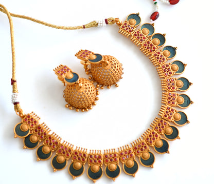 Matte finish Maroon Kerala style Blue round necklace set dj-42808