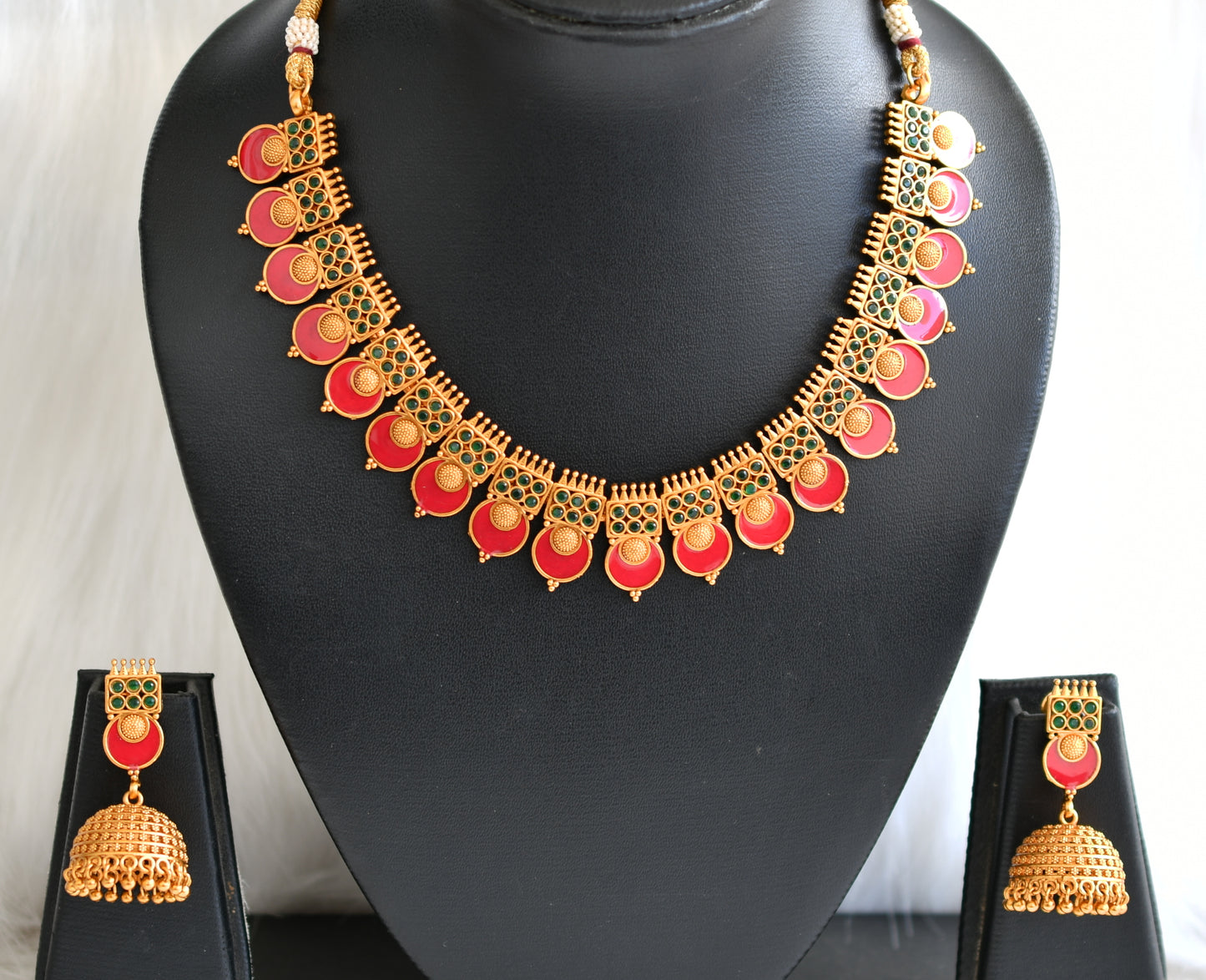 Matte finish Kerala style Green-Red round necklace set dj-42809