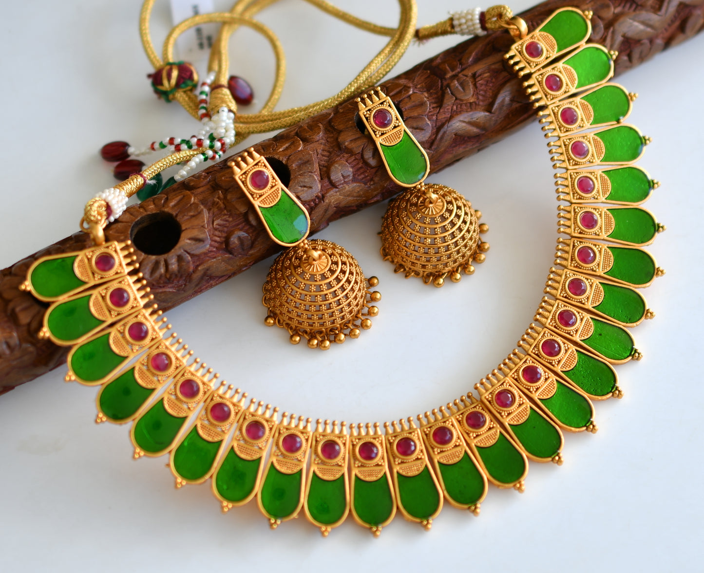 Matte finish Kerala style Green-Red Nagapadam necklace set dj-42816