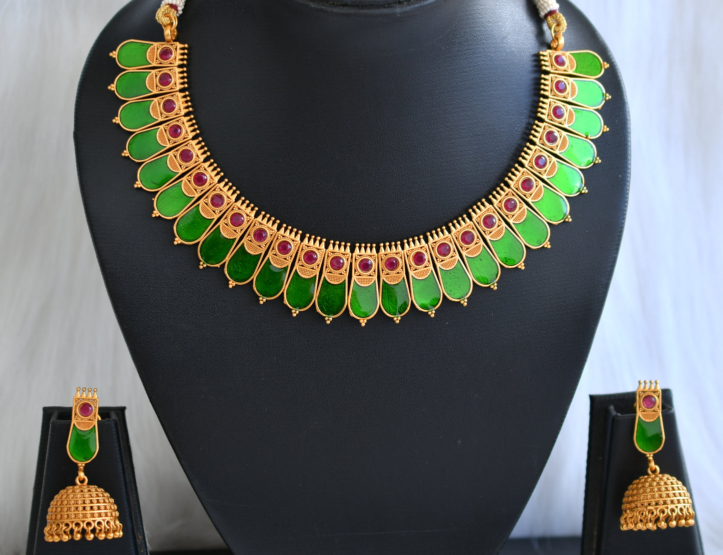 Matte finish Kerala style Green-Red Nagapadam necklace set dj-42816