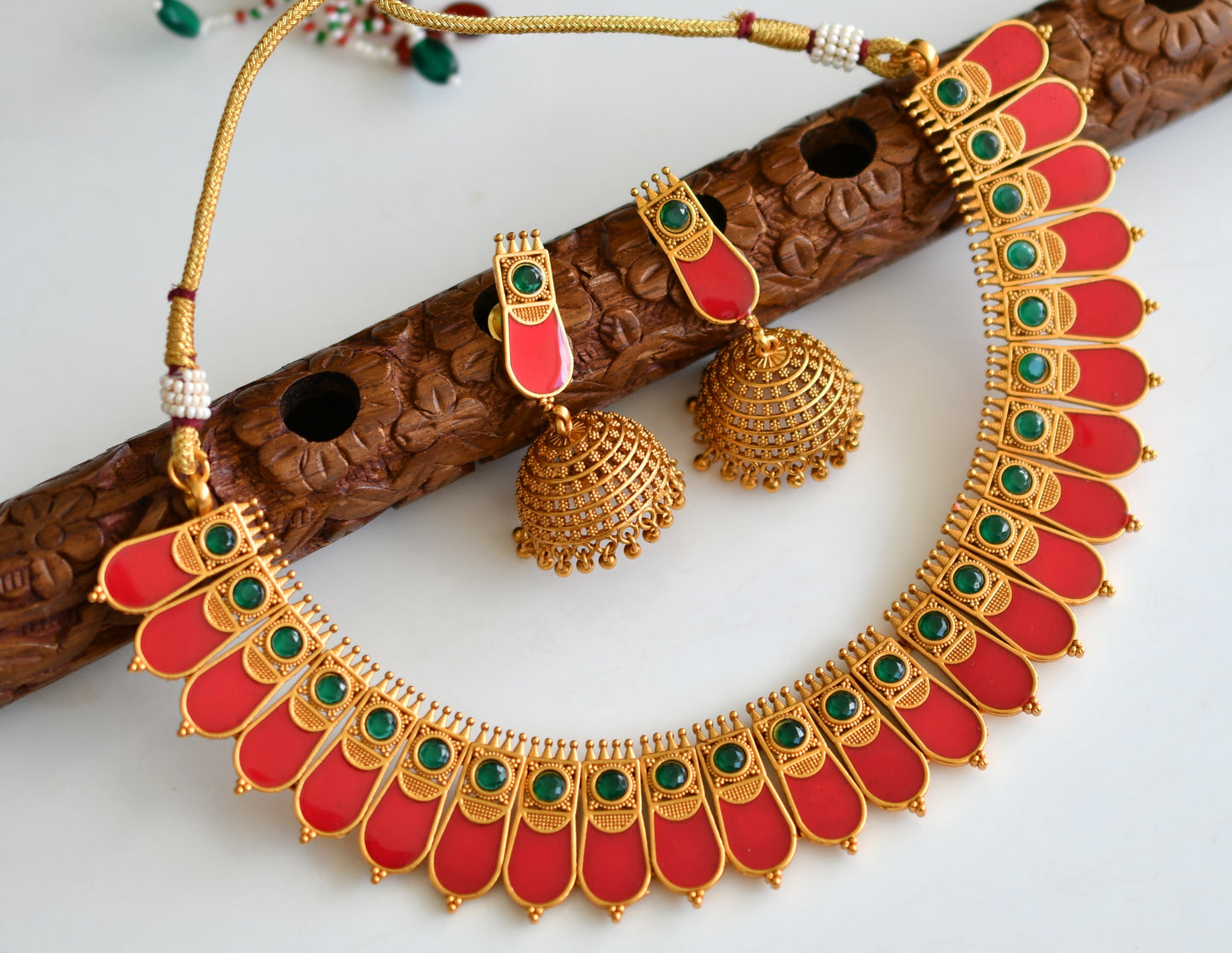 Matte finish Kerala style Green-Red Nagapadam necklace set dj-42815