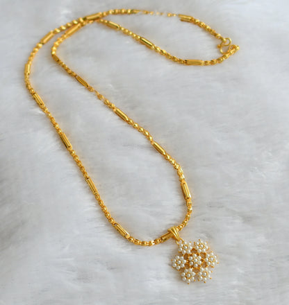 Gold tone 24 inches chain with pearl flower pendant dj-46009