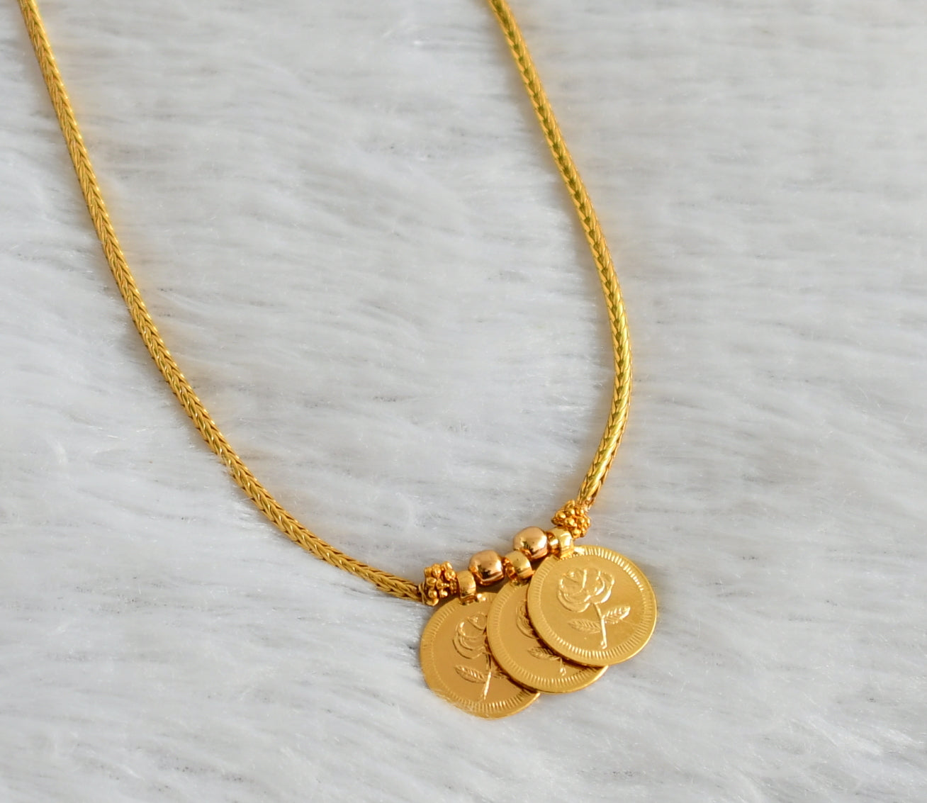 Gold tone rose coin kodi chain necklace dj-47643