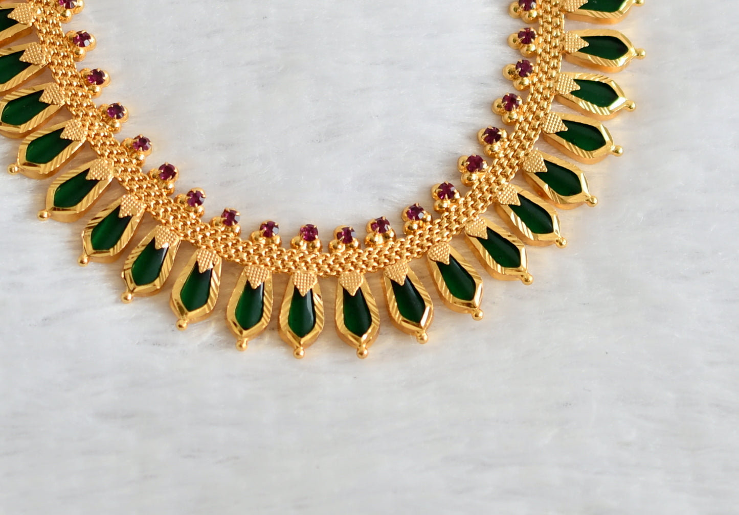 Gold tone Pink-green Nagapadam Kerala Style Necklace DJ21141