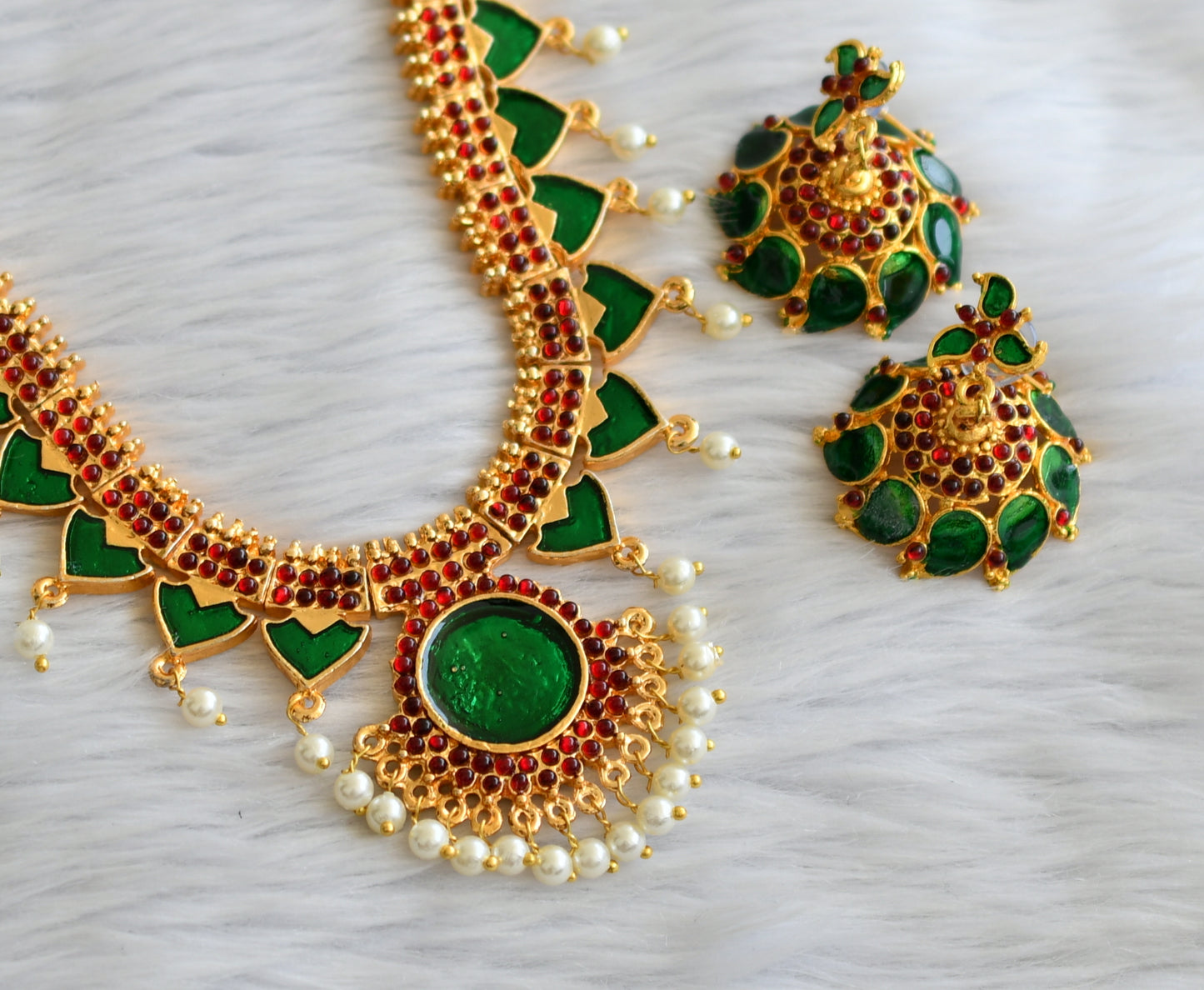 Gold tone Green-pearl Palakka Kerala style Necklace Set DJ14668