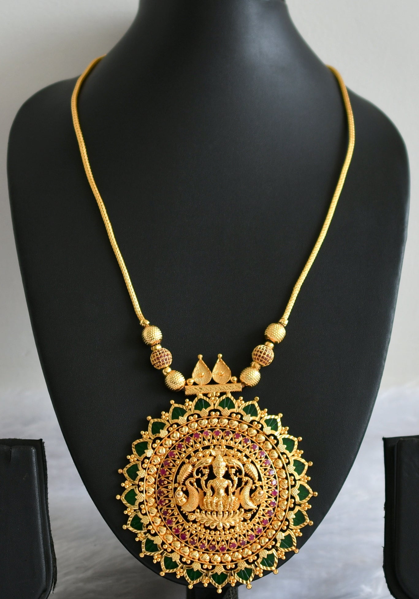 Gold tone kerala style pink green palakka lakshmi peacock big round pendant necklace dj-47669