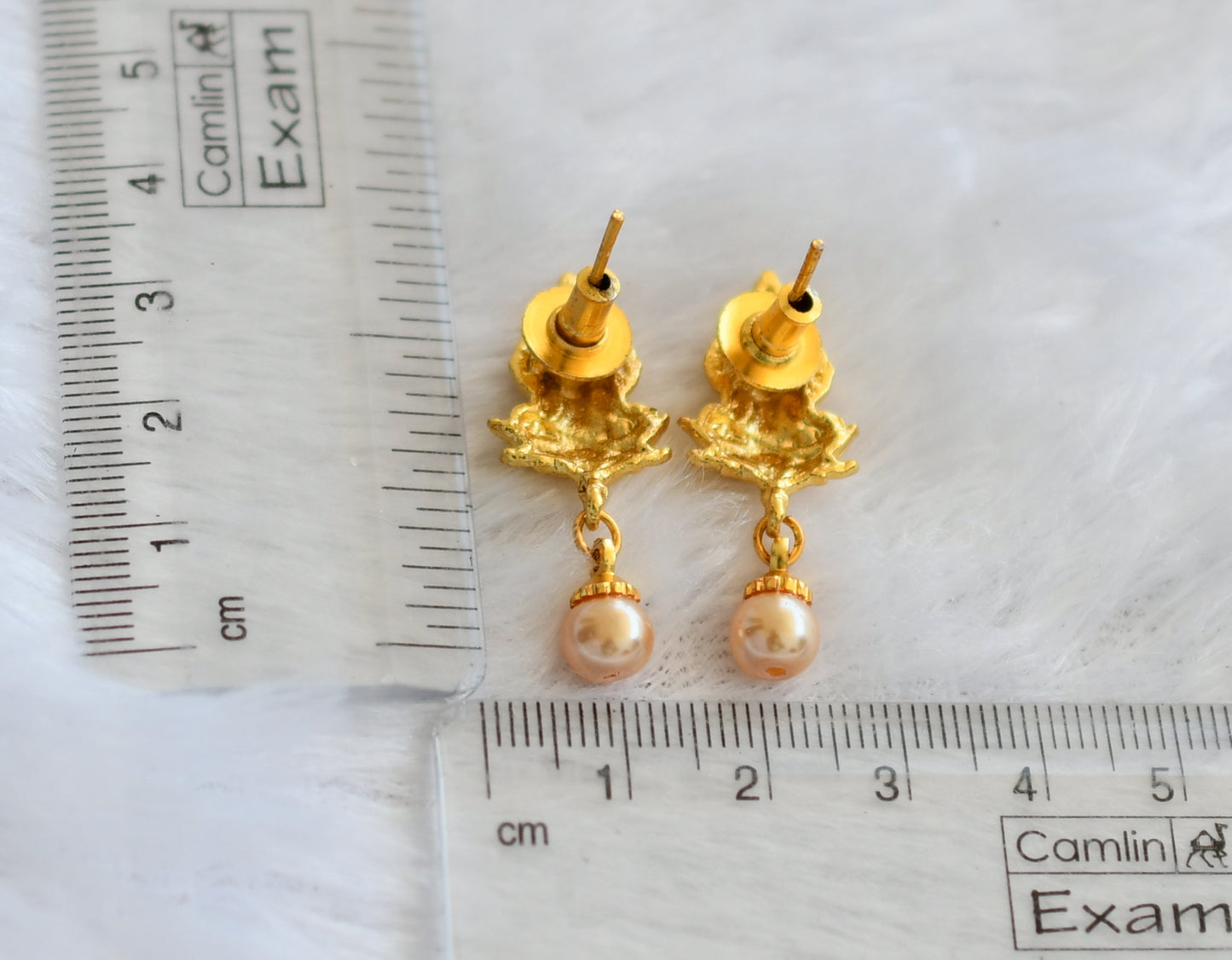 Gold tone pearl lakshmi earrings dj-46049